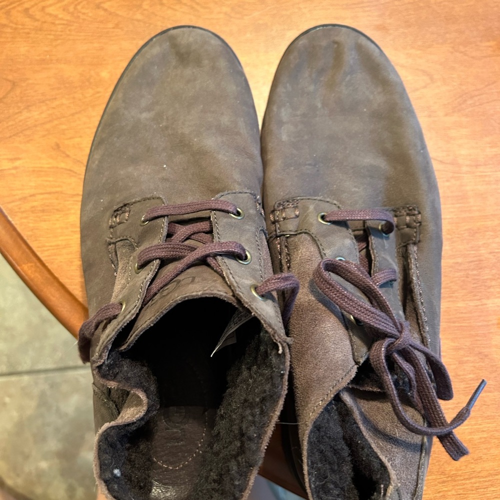 Men's Brown Uggs